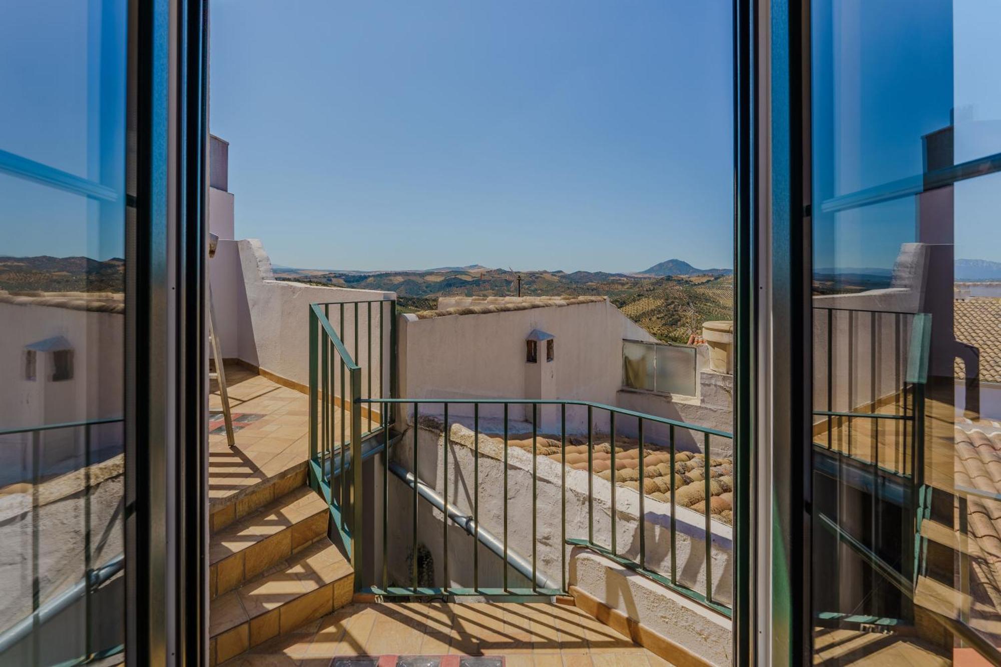 Casa Del Patito With Vista By Duckling Stays Olvera Exterior foto