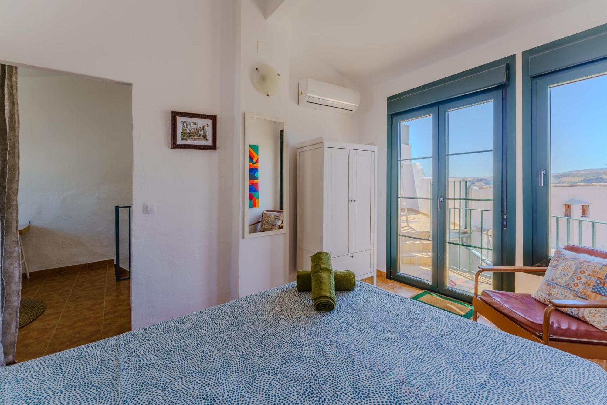 Casa Del Patito With Vista By Duckling Stays Olvera Exterior foto