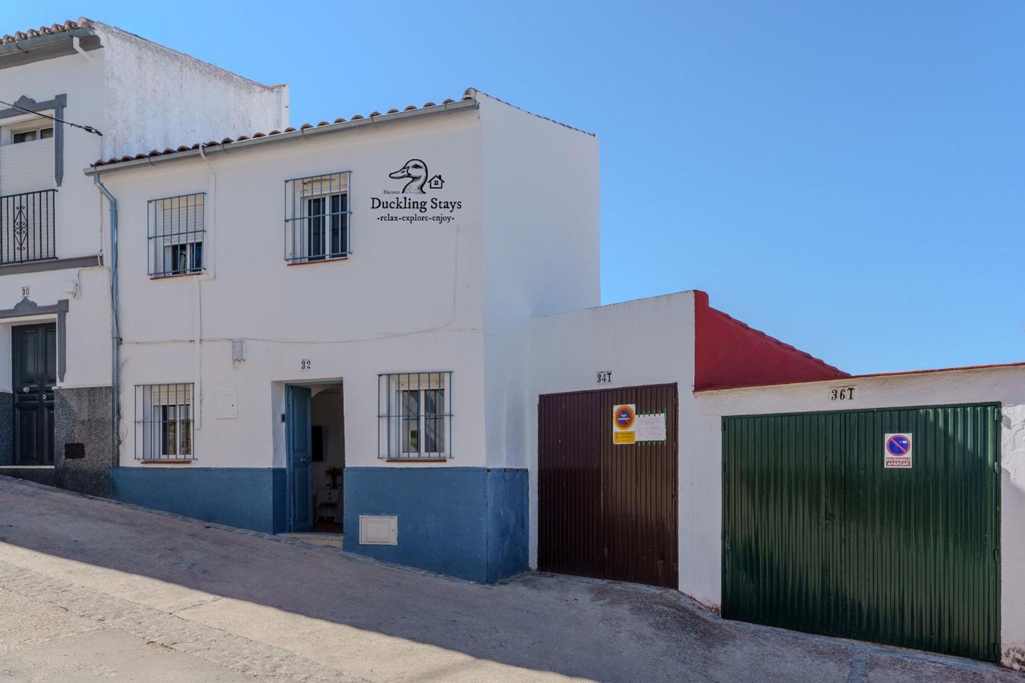 Casa Del Patito With Vista By Duckling Stays Olvera Exterior foto